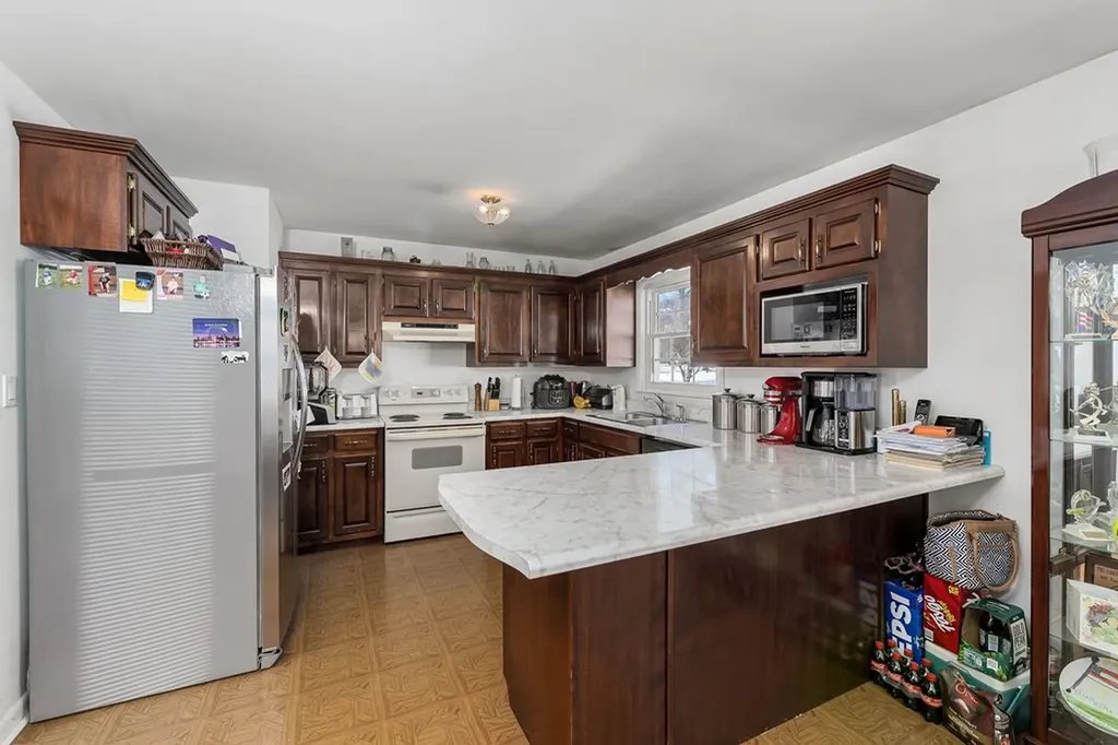 804 Breyer Street Celina TN 38551