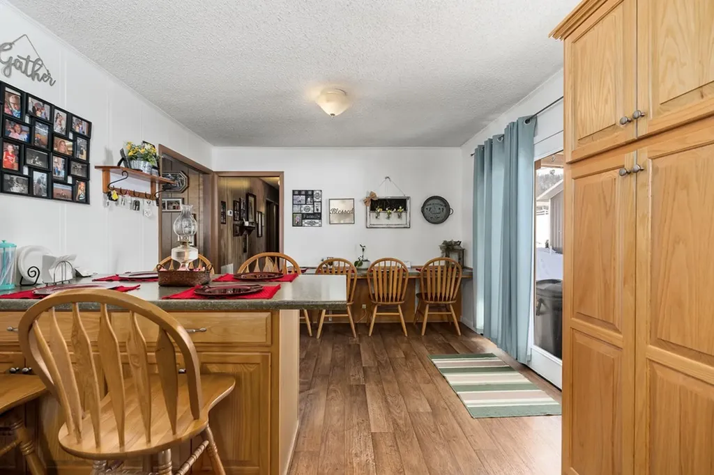 802 Riverside Circle Celina TN 38551