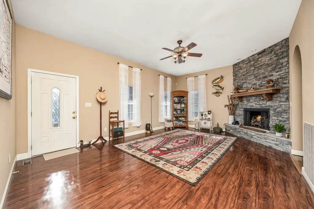 41 Greystone Lane Crossville TN 38571