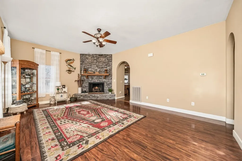 41 Greystone Lane Crossville TN 38571