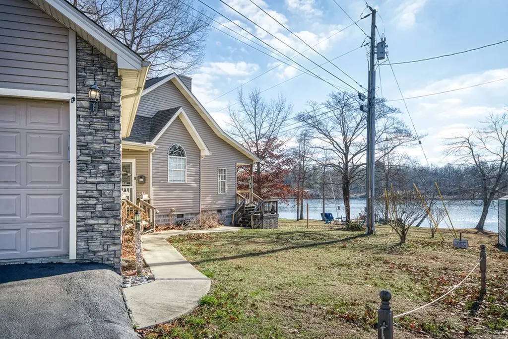 41 Greystone Lane Crossville TN 38571