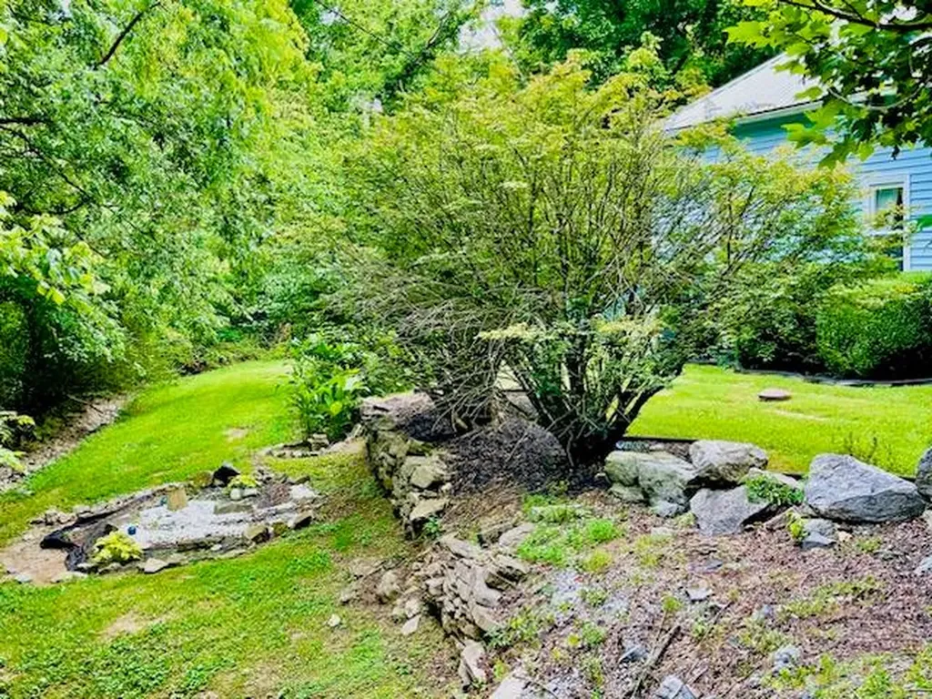 34 SE Lancaster Circle Lancaster TN 38569