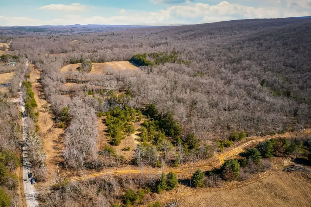 00 Hebbertsburg Road Crab Orchard TN 37723