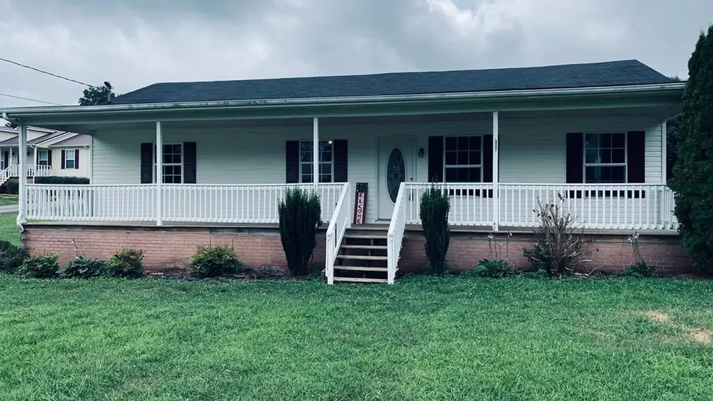 169 Golden Cove Lane Sparta TN 38583