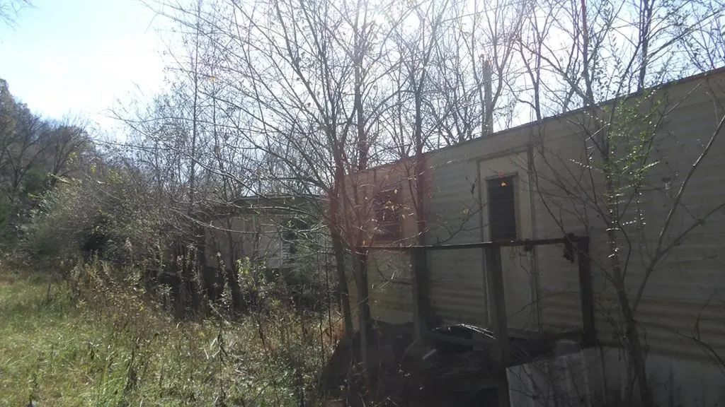 3509 Wet Mill Creek Road Celina TN 38551