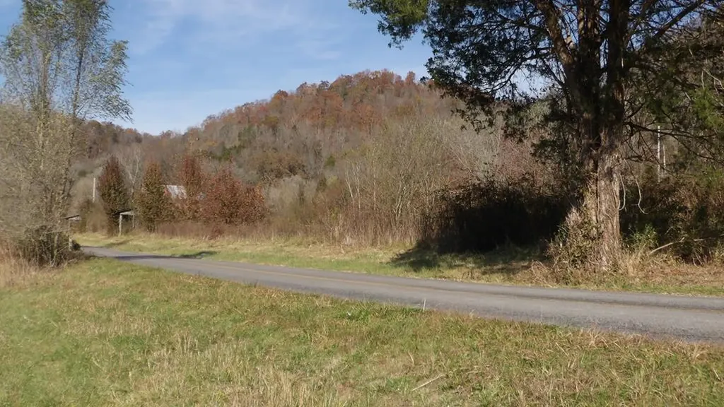 3509 Wet Mill Creek Road Celina TN 38551