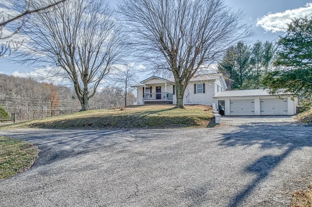 4161 Seven Springs Road Cookeville TN 38506