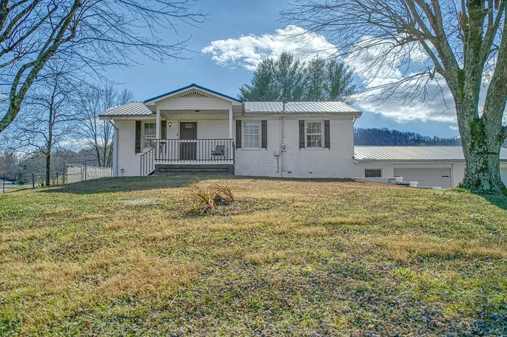 4161 Seven Springs Road Cookeville TN 38506