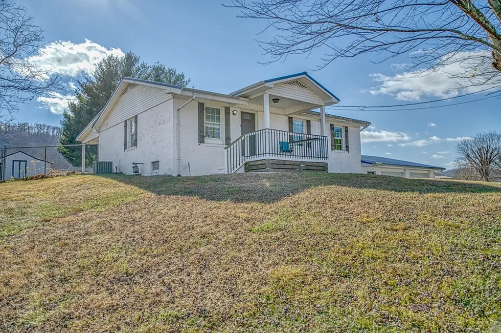 4161 Seven Springs Road Cookeville TN 38506