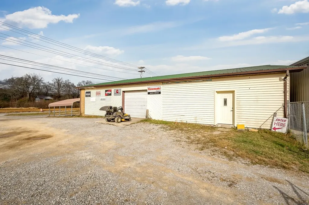 5134 Highway 127 N Crossville TN 38571