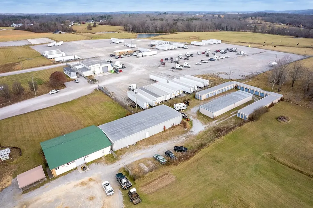 5134 Highway 127 N Crossville TN 38571