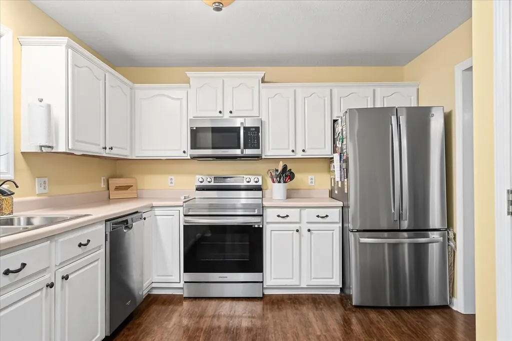 2439 Lake Pointe Drive Cookeville TN 38506