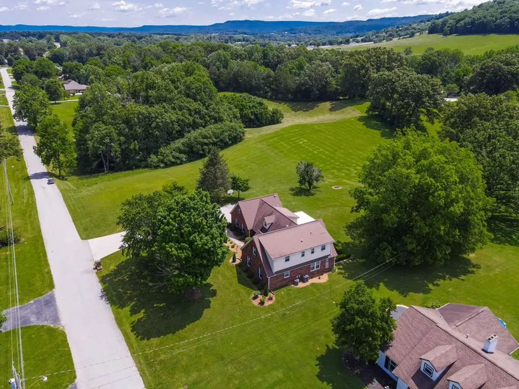 437 Nob Hill Drive Sparta TN 38583