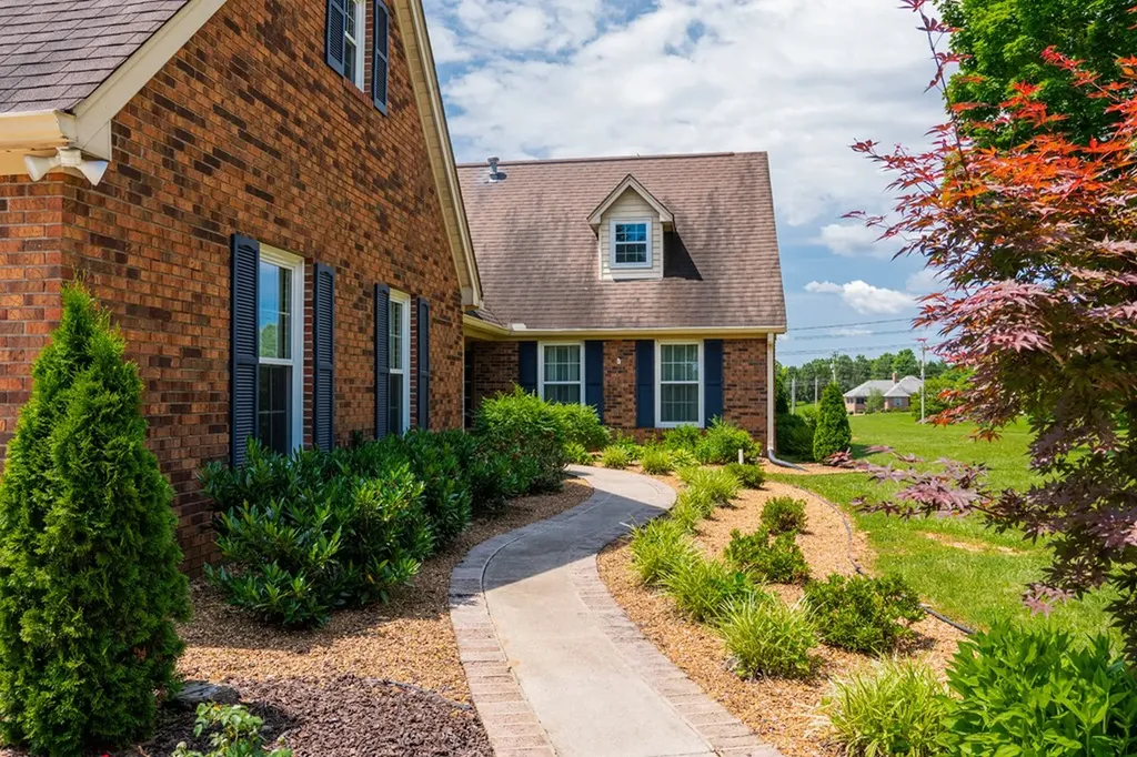 437 Nob Hill Drive Sparta TN 38583