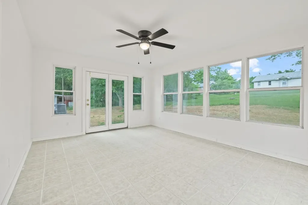 109 Ford Street Byrdstown TN 38549