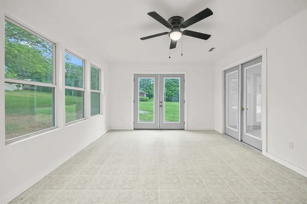 109 Ford Street Byrdstown TN 38549