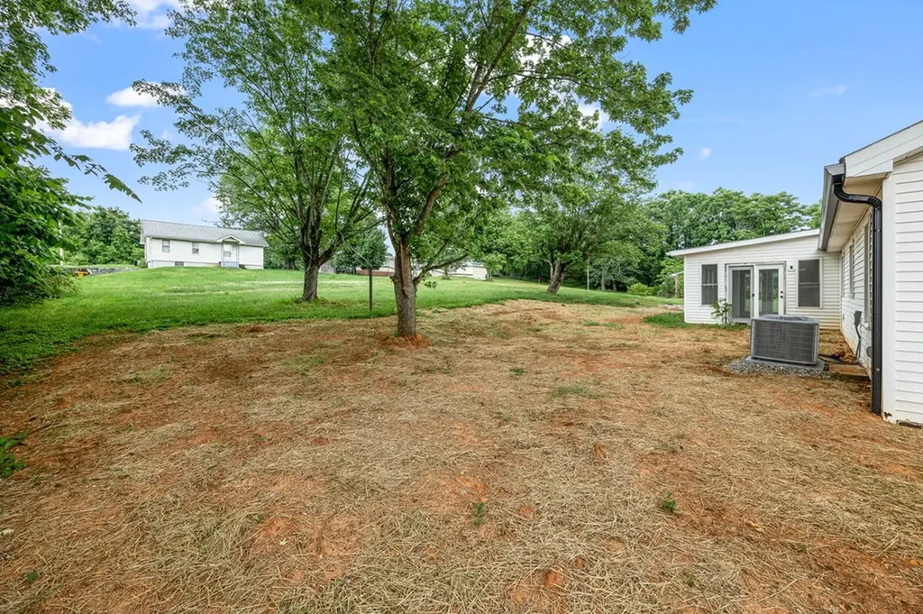 109 Ford Street Byrdstown TN 38549