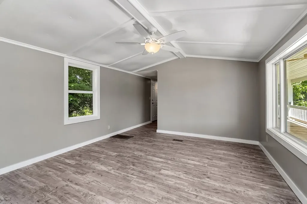 1007 Eastridge Drive Byrdstown TN 38549