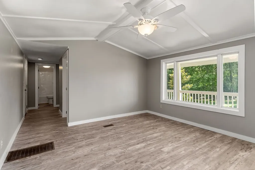 1007 Eastridge Drive Byrdstown TN 38549