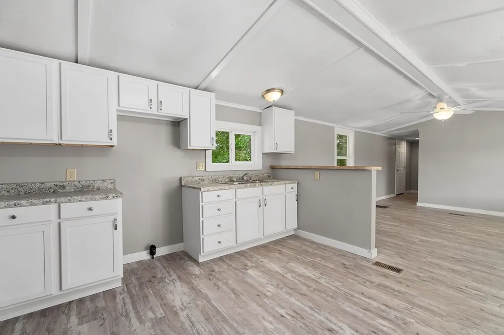 1007 Eastridge Drive Byrdstown TN 38549