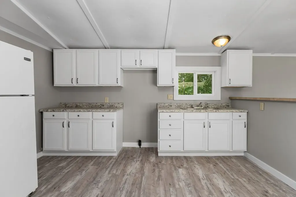 1007 Eastridge Drive Byrdstown TN 38549