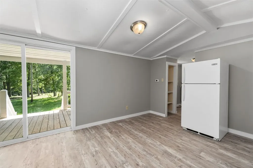 1007 Eastridge Drive Byrdstown TN 38549