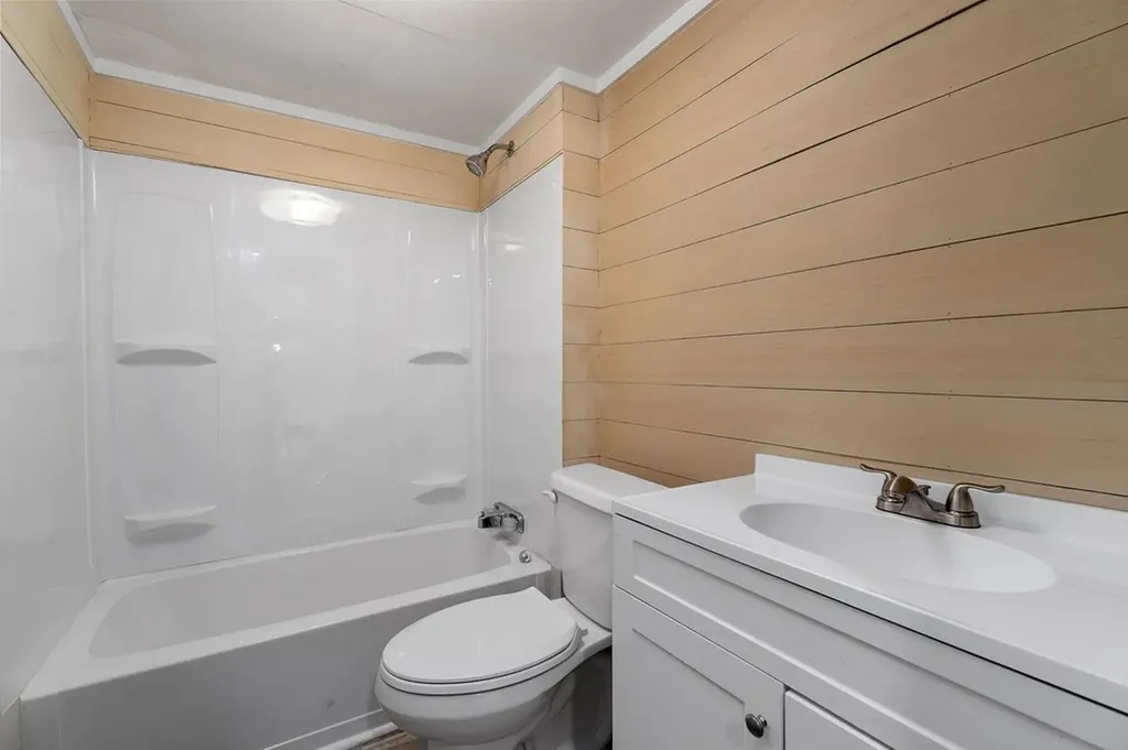 1007 Eastridge Drive Byrdstown TN 38549