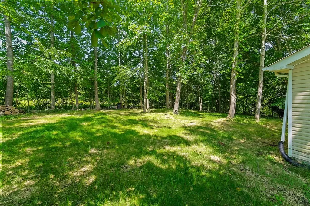 1007 Eastridge Drive Byrdstown TN 38549