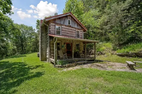 250 Flynns Lick Lane Gainesboro TN 38562