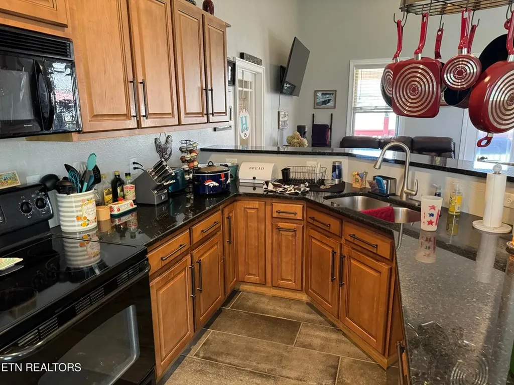 120 Carey Court Crossville TN 38571