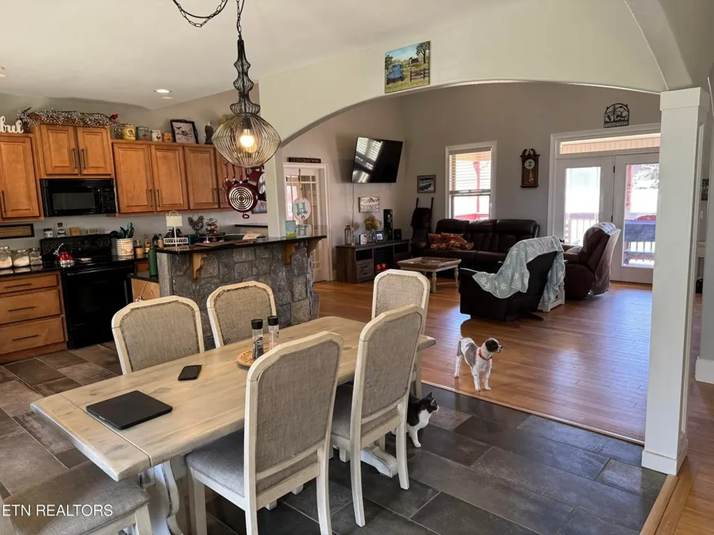 120 Carey Court Crossville TN 38571