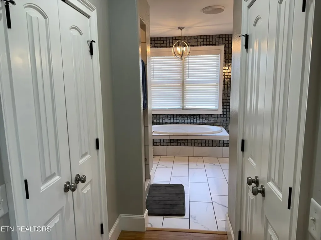 120 Carey Court Crossville TN 38571