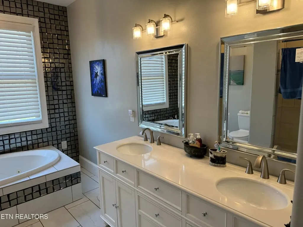 120 Carey Court Crossville TN 38571