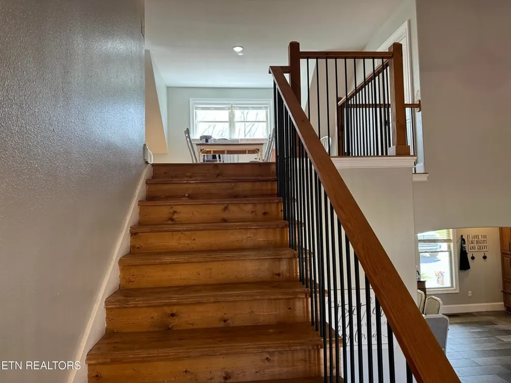 120 Carey Court Crossville TN 38571