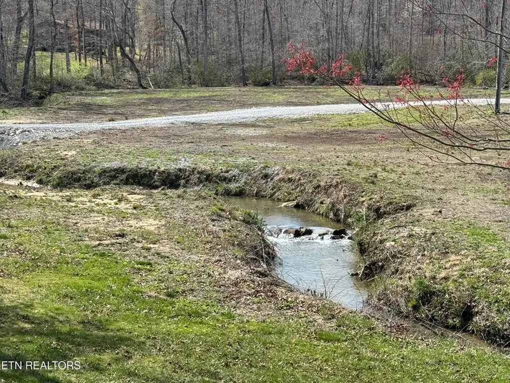 120 Carey Court Crossville TN 38571