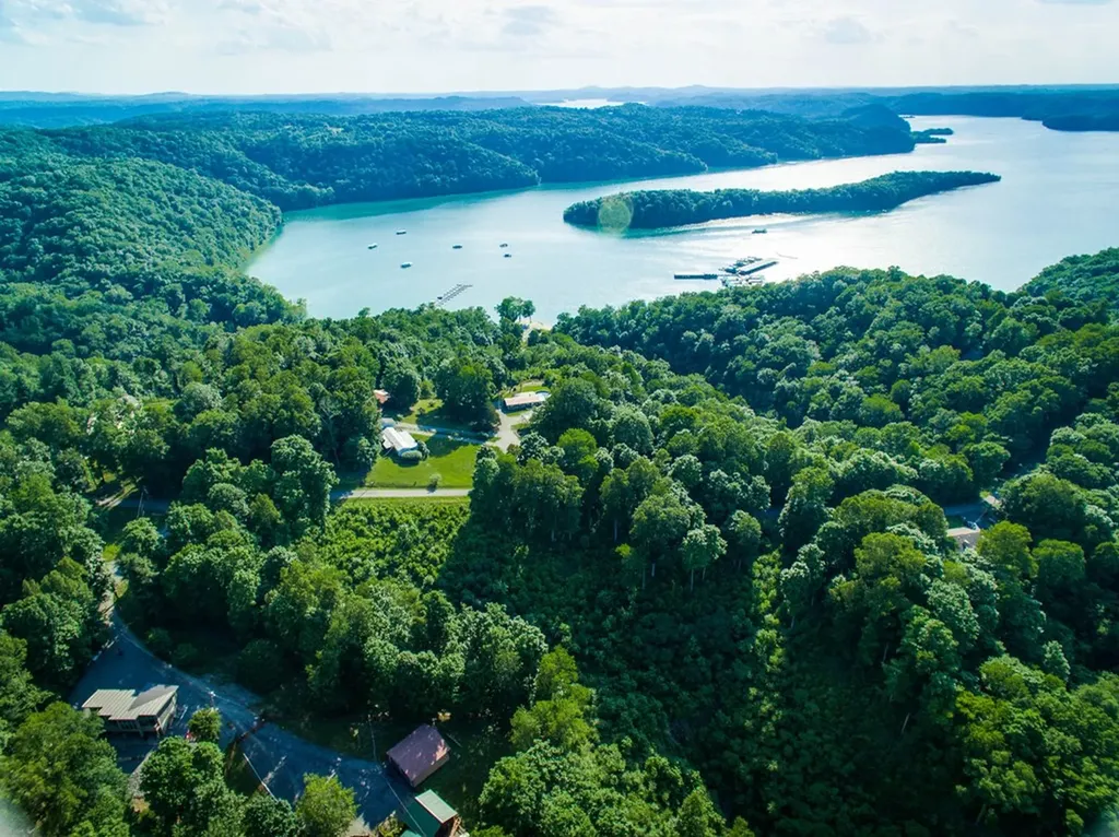 Lots 1-3 Falcon Drive Byrdstown TN 38549