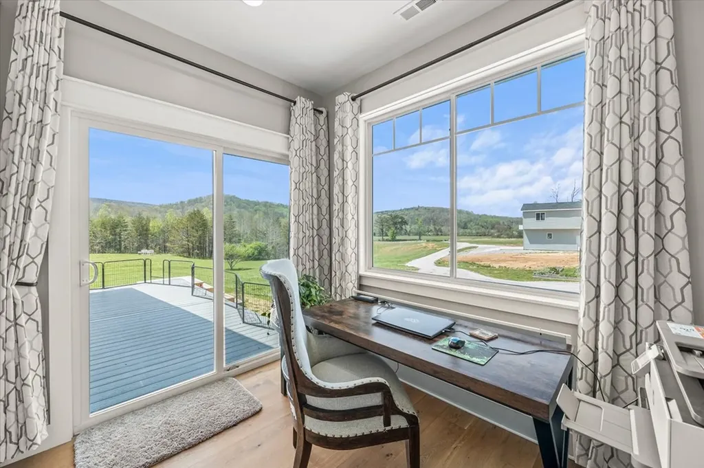 935 Bat Town Road Crab Orchard TN 37723