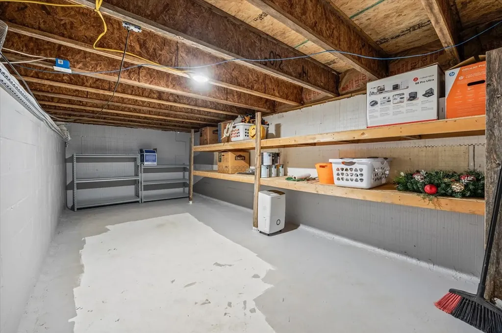 935 Bat Town Road Crab Orchard TN 37723