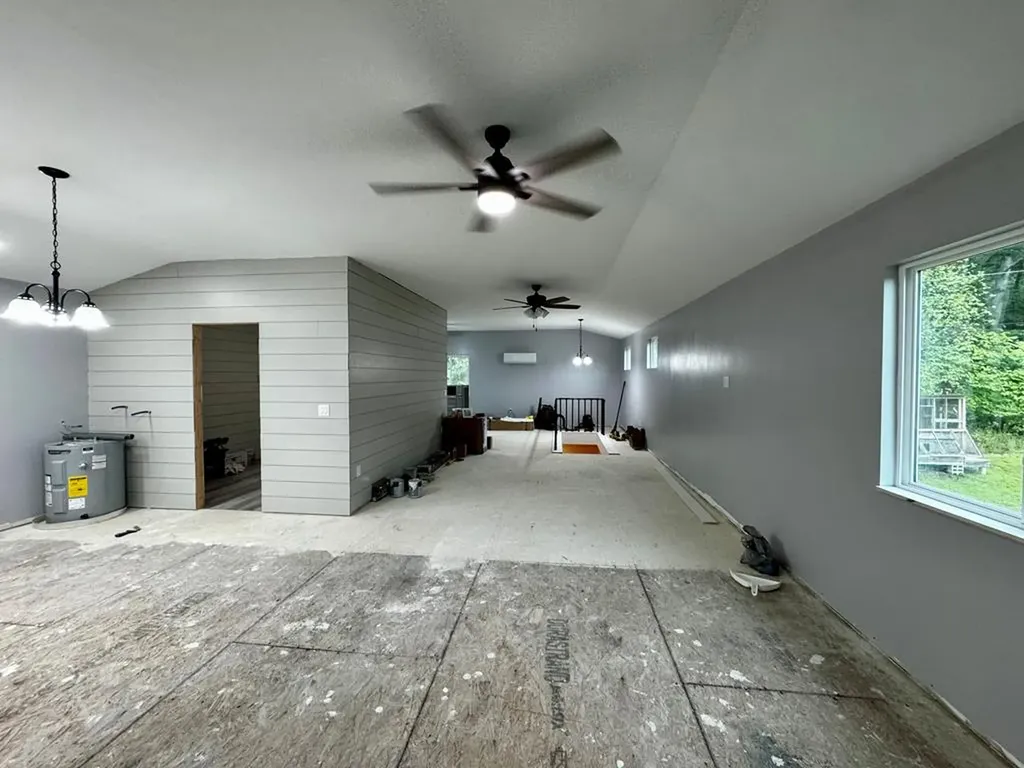 935 Bat Town Road Crab Orchard TN 37723