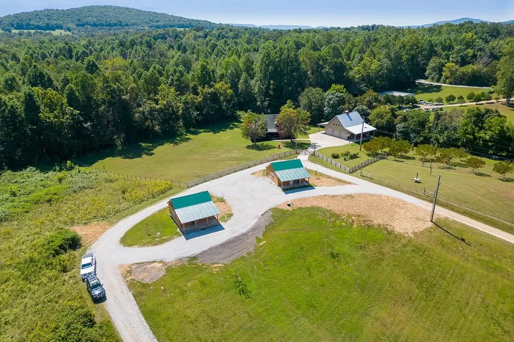 400 Sabre Park Road Alpine TN 38543