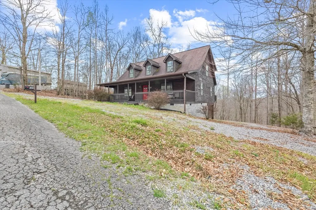 143 Koala Ridge Road Byrdstown TN 38549