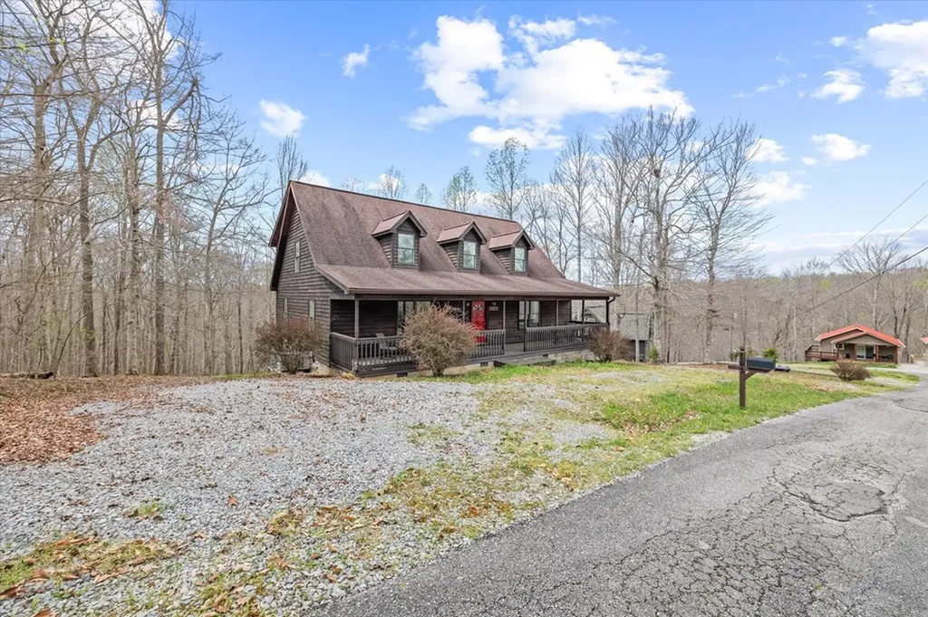 143 Koala Ridge Road Byrdstown TN 38549