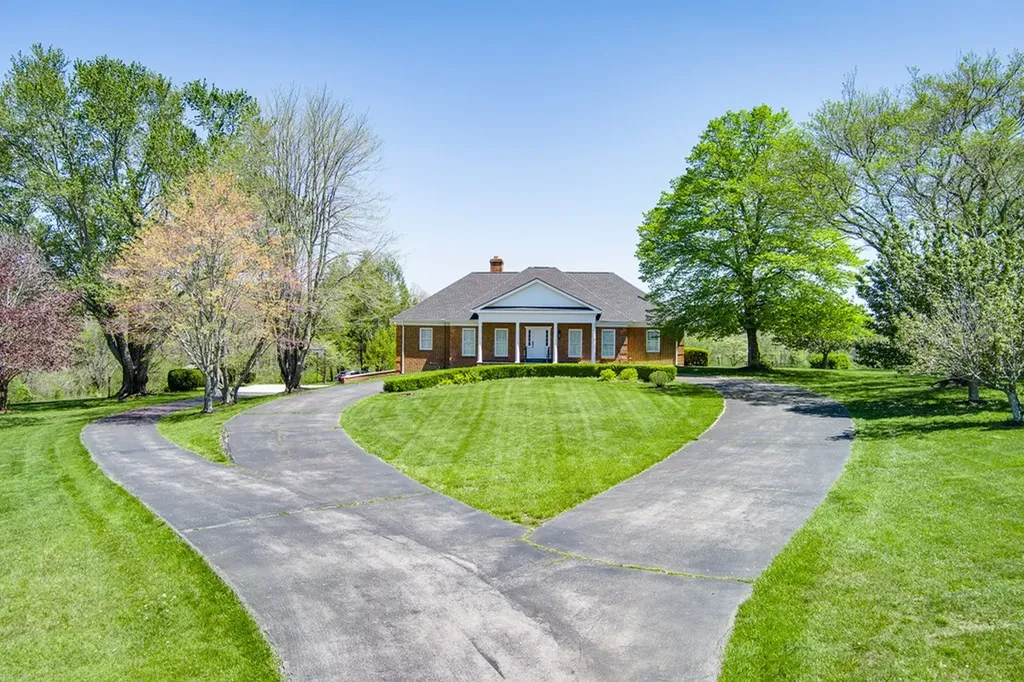 4597 Highway 127 S Crossville TN 38572