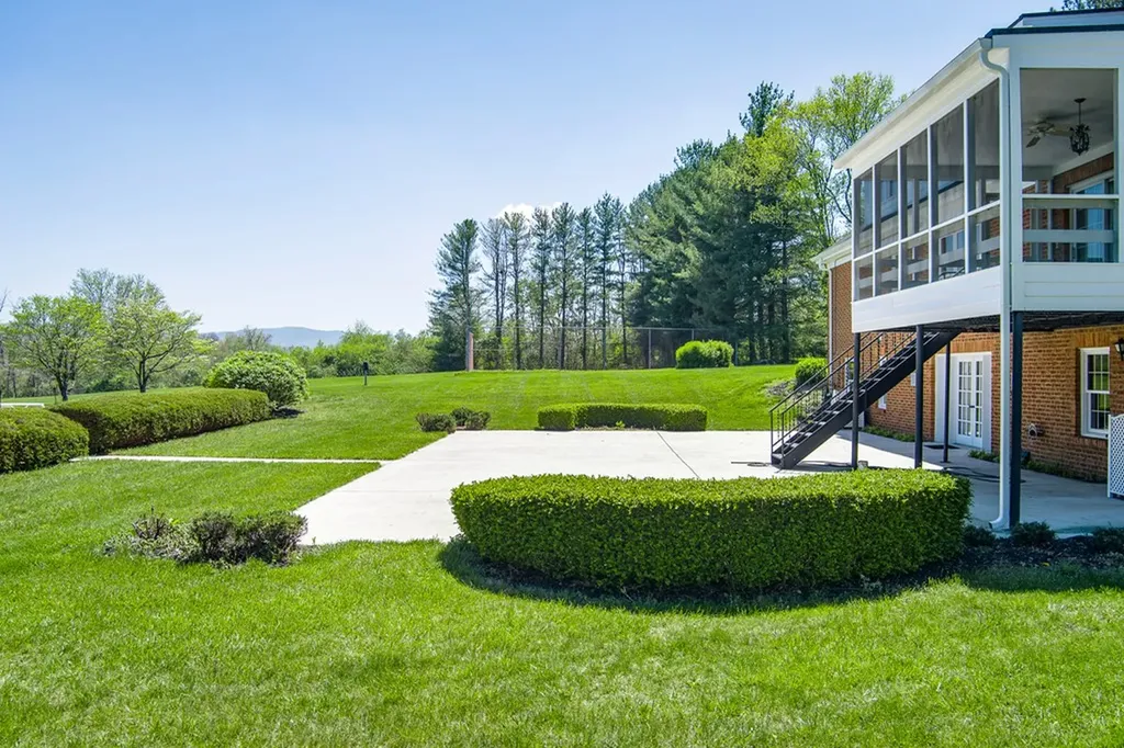 4597 Highway 127 S Crossville TN 38572