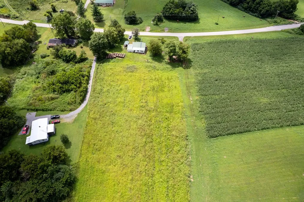12493 Dodson Branch Highway Gainesboro TN 38562