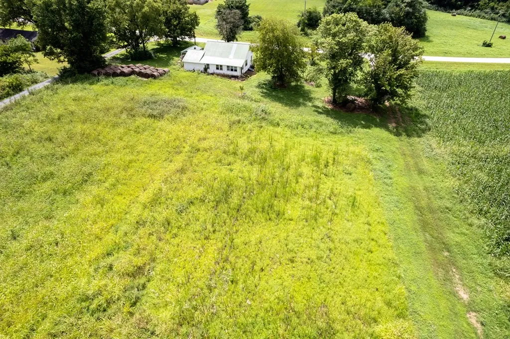 12493 Dodson Branch Highway Gainesboro TN 38562