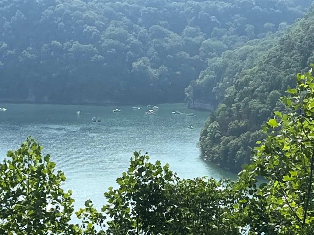 Lot #9 Obey River Shores Byrdstown TN 38549
