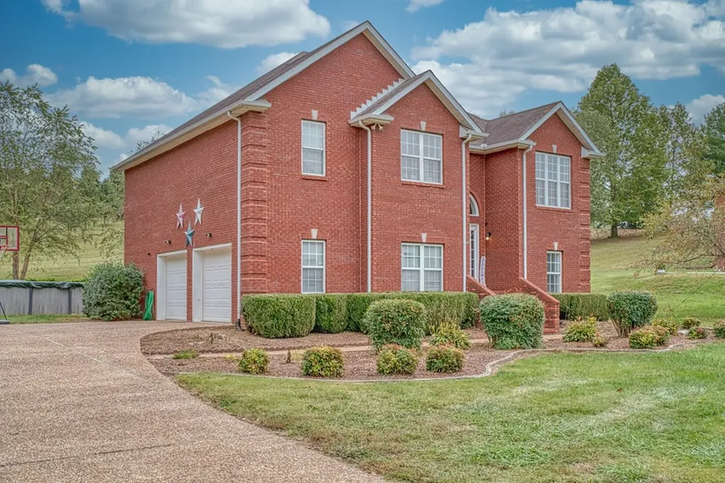 4814 Rocky Point Road Cookeville TN 38506