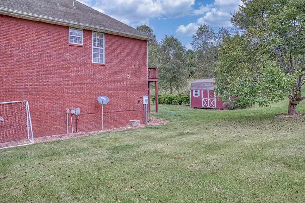 4814 Rocky Point Road Cookeville TN 38506