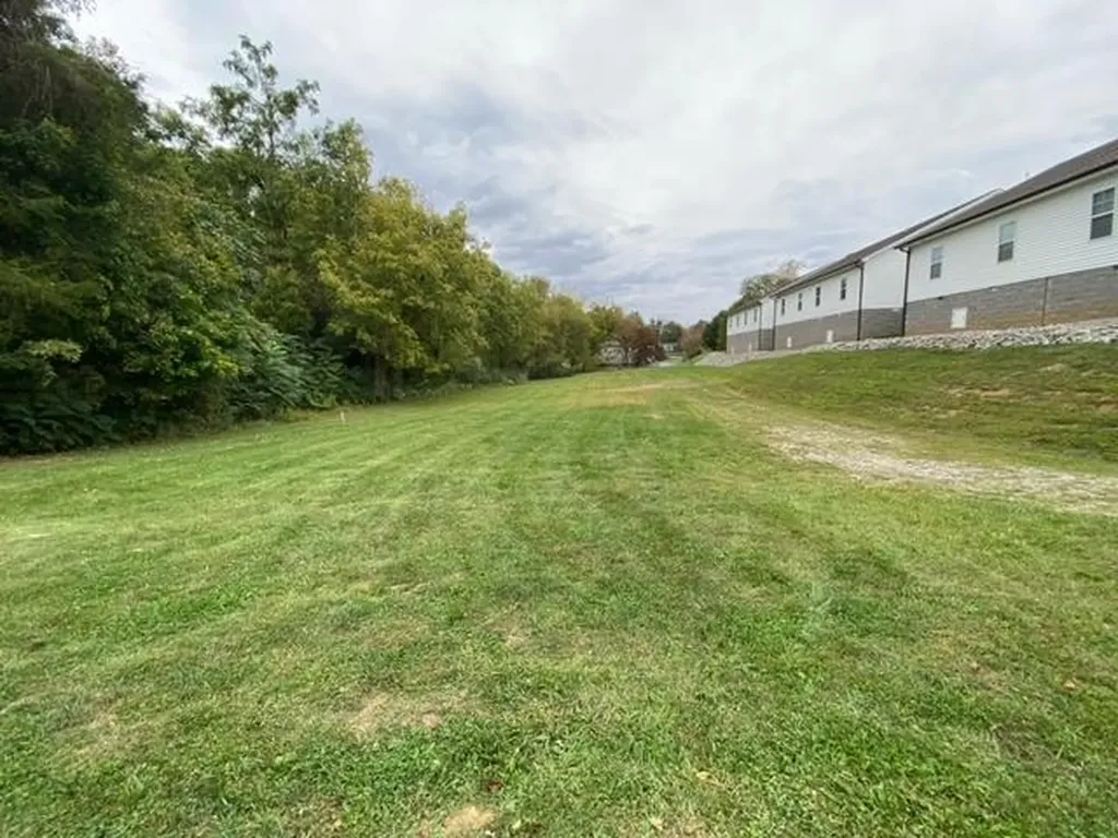 154 Mccauley Street Algood TN 38506